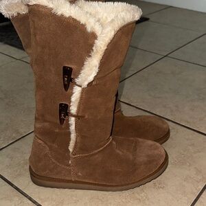 Women's Tan Winter Boots with Faux Fur
